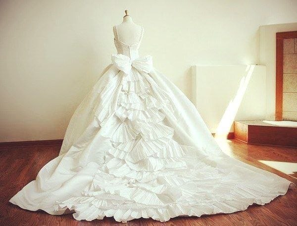 свадебные платья 2013 со шлейфом