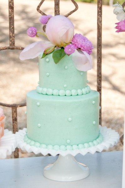 свадебный торт в бирюзовом цвете