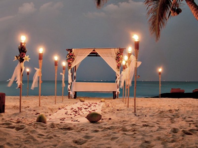 Оформление свадьбы на пляже