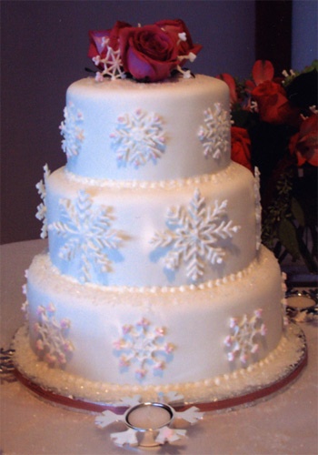 Зимний свадебный торт
