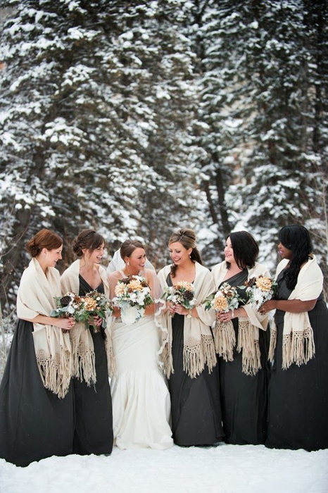 Зимний образ подружки невесты