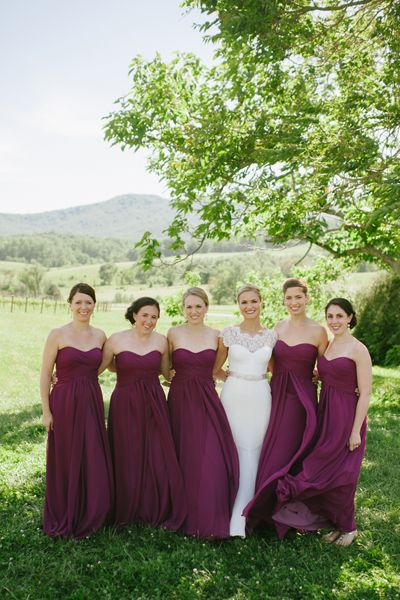 Бордовые платья подружек невесты