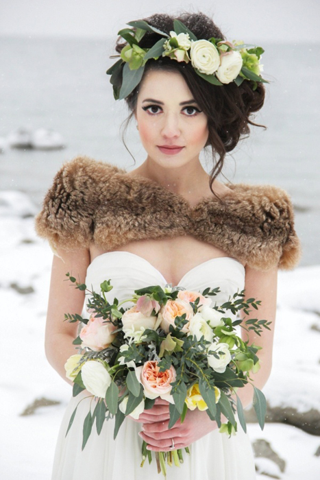зимний венок из цветов для невесты